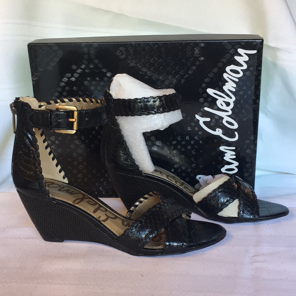 NEW! Sam Edelman Silvia Sandals in black